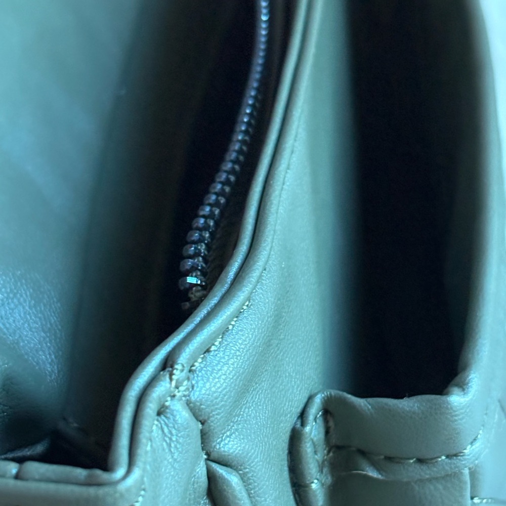 Badgley Mischka Olive Quilted Shoulder Bag - Picture 7 of 7